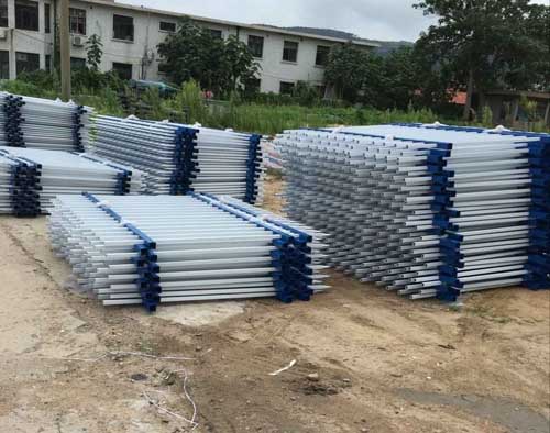 三橫桿鋅鋼護欄 三橫桿鋅鋼護欄