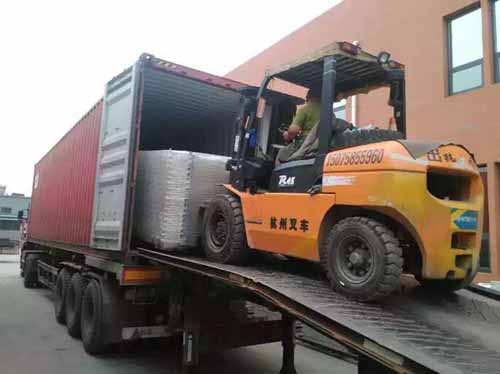 南京護欄網(wǎng)裝車 南京護欄網(wǎng)裝車